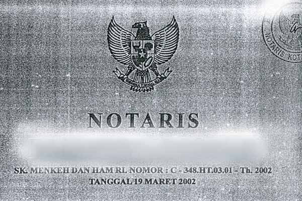 Notaris Diadukan ke Menteri