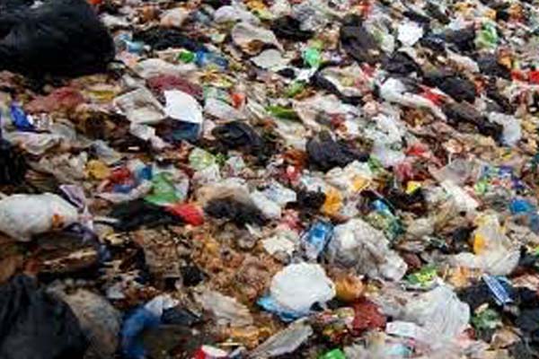 Iuran Dikutip, Sampah Membusuk Juga