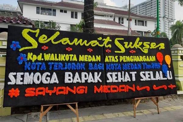 Heboh Tentang Papan Bunga, Ini Kata Pemko