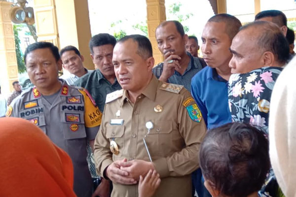 Bupati Jemput 6 Nelayan Yang Ditangkap
