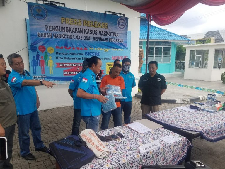 BNN Gagalkan Peredaran 54 Ribu Ekstasi Jaringan Malaysia-Medan-Padang