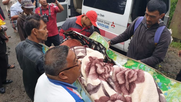 Disambar Petir, Dua Pengunjung Gunung Sibayak Alami Luka Bakar Serius