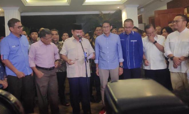 Prabowo Cari Langkah Konstitusi Lain