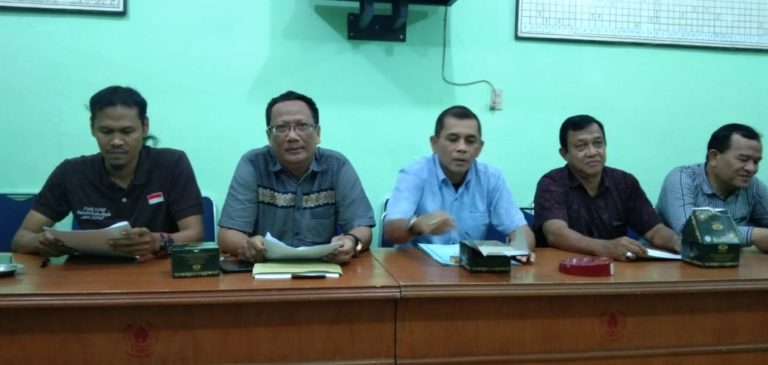 Ketua Umum KONI Medan, Eddy H Sibarani saat memaparkan persiapan Porkot Medan 2019. (mimbar/jepri)