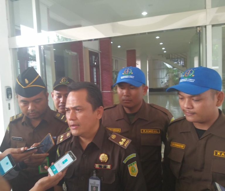 Kepala Seksi Penerangan Hukum Kejati Sumut, Sumanggar Siagian saat di konfirmasi. (mimbar/jepri)