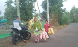 Nasib Malang Anak Penjual Kerupuk