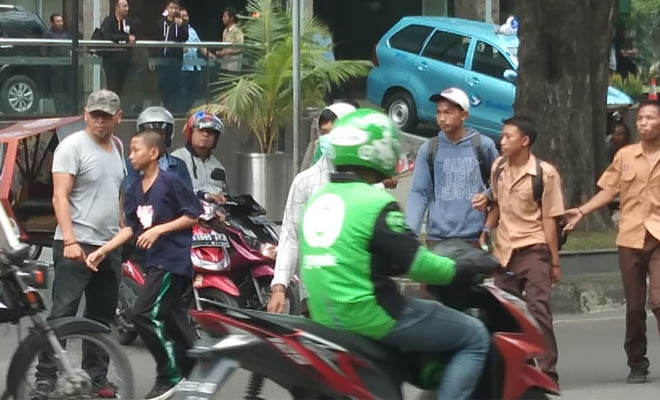 Pelajar kembali turun ke jalan