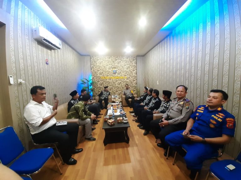 Hapus Stigma Negatif Masyarakat Luar