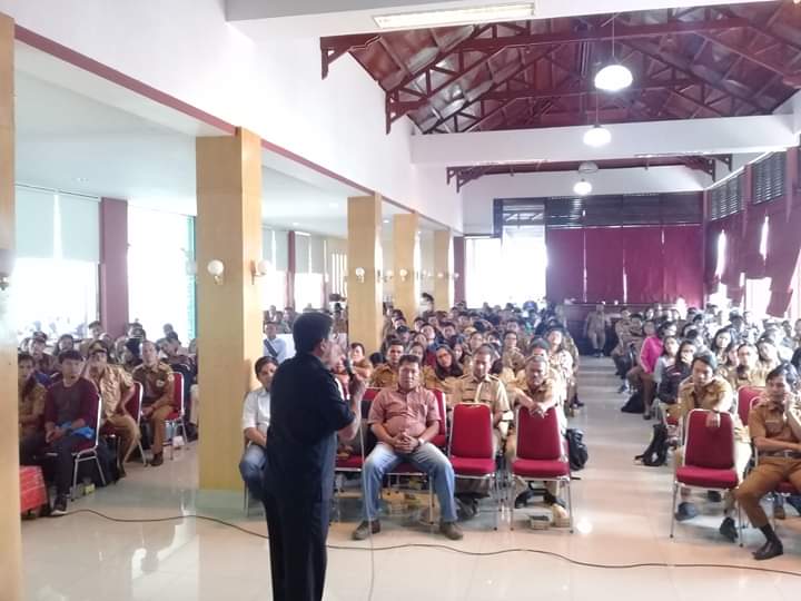 Rapat koordinasi pertanggungjawaban APBDes dihadiri kades dan perangkatnya, ditekankan agar transparan. (mimbar/robin)