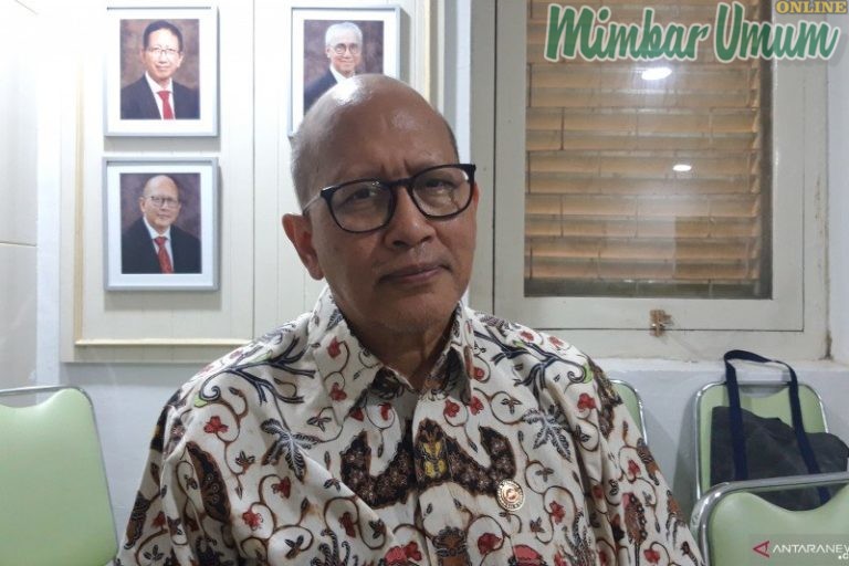 Ketua umum YKI Prof DR Aru W Sudoyo