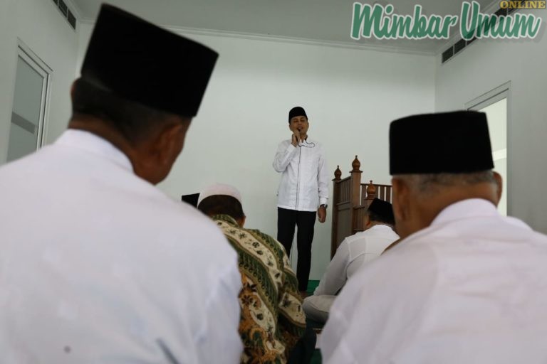 Wagub saat mengunjungi Masjid Agung Serdangbedagai di Desa Firdaus Kecamatan Sei Rampah, Serdang Bedagai. (mimbar/ist)