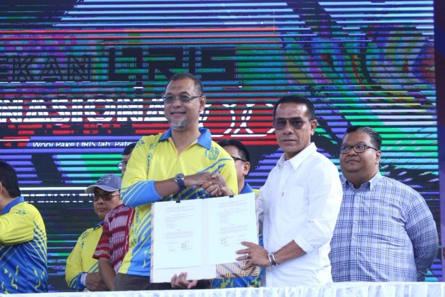 Pemko Medan bersama Bank Sumut usai menandatangani Perjanjian Kerjasama Elektronikfikasi Transaksi Pembayaran Uji KIR dan Parkir. (mimbar/ist)