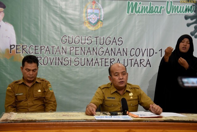 Ketua Gugus Tugas Percepatan Penanganan Covid-19 Sumut beri keterangan bersama Kadinkes Sumut. (mimbar/ist)