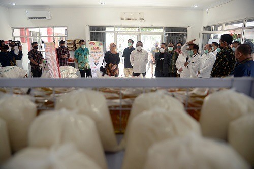 Gubernur Sumut, Edy Rahmayadi meresmikan TTIC di UPT Balai Pengawasan Mutu dan Keamanan Pangan, Dinas Ketahanan Pangan dan Peternakan Sumut. (mimbar/ist)