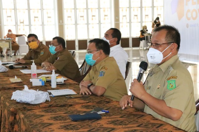 Plt Wali Kota Medan menyampaikan gagasannya dalam percepatan penanganan Covid-19. (mimbar/ist)