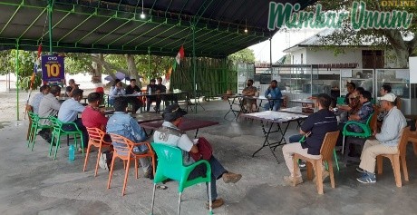 Pelaku usaha pariwisata menyampaikan keluhannya kepada Komisi III DPRD Samosir. (ist)