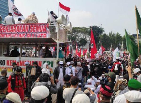 Demo Tolak RUU HIP