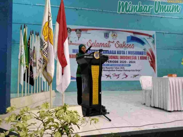 Nani Sundari membuka Musorkot KONI Binjai tahun 2020 di Gwdung Olah Raga (GOR) Binjai. (ist)