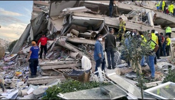 Gempa melanda Turki menyebabkan puluhan warga meninggalkan dunia. (AP/Ismail Gokmen)