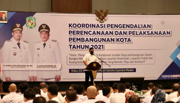 kolaborasi mengatasi sampah