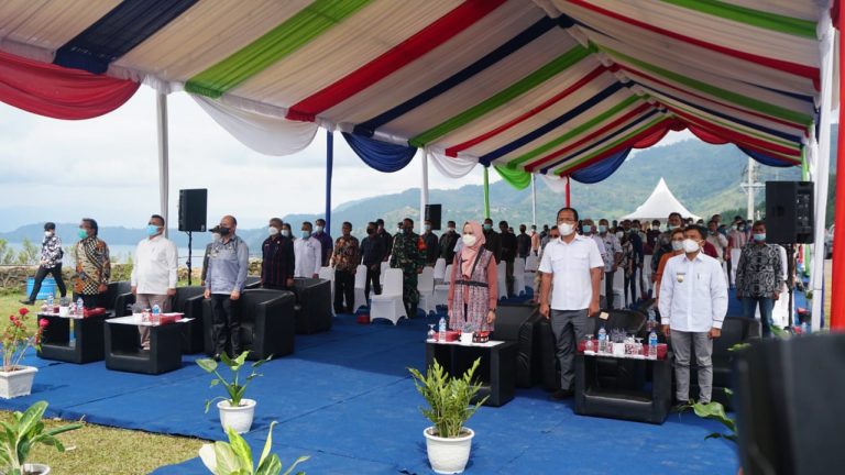 Membangun Sanitasi Desa Wisata Danau Toba, Pertamina Diapresiasi Menteri