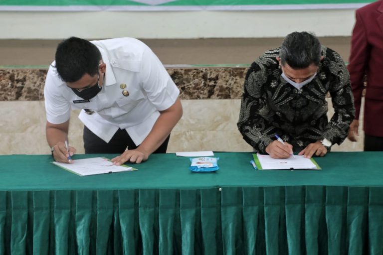 Pemko dan UISU Tandatangani Nota Kesepahaman Bidang Pendidikan