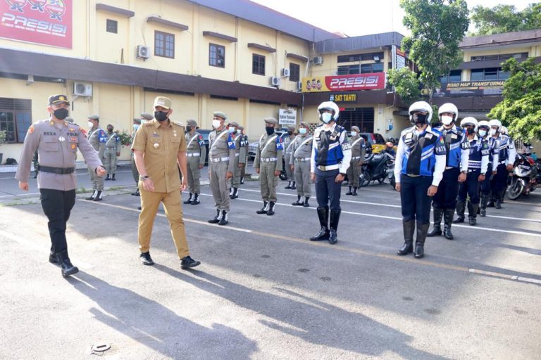 Wali Kota Pimpin Apel Gelar Pasukan Operasi Ketupat Toba