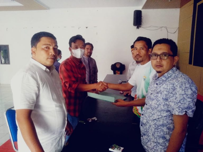 Amin Tujung Resmi Daftarkan Diri Sebagai Ketua PSSI Kabupaten Gayo Lues