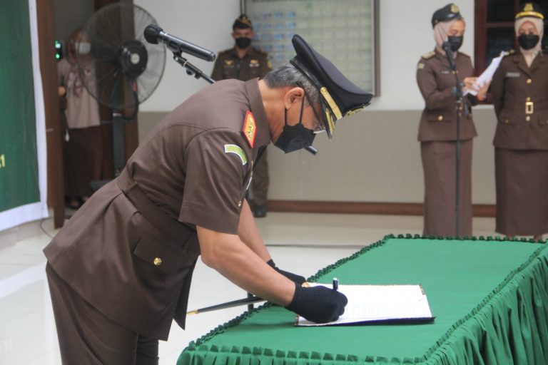 Kajati Sumut Lantik Wakajati, Kajari dan Koordinator