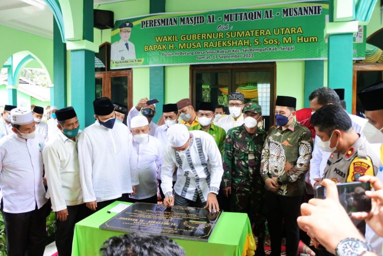 Resmikan Masjid Al Musannif ke-23, Musa Rajekshah: Makmurkanlah Masjid