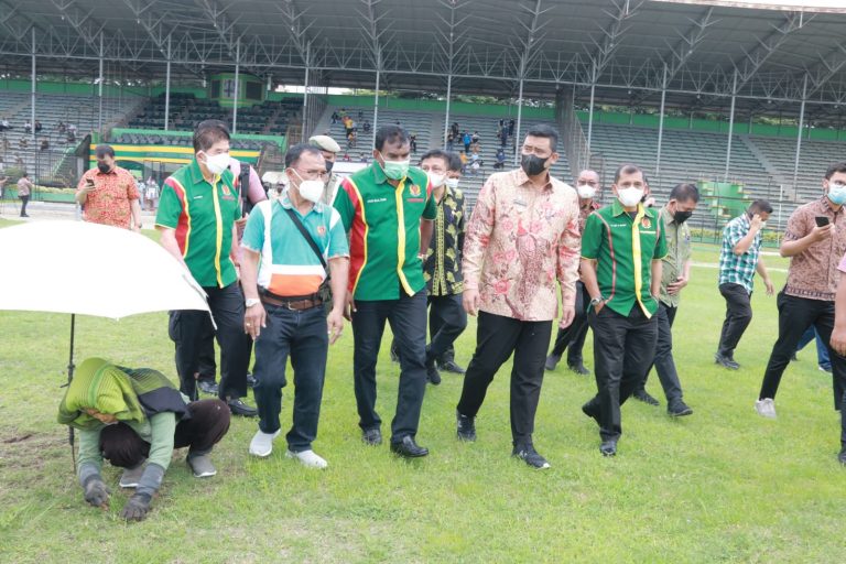Bobby Seriusi Benahi Stadion Teladan Demi Kebangkitkan Sepakbola Medan  