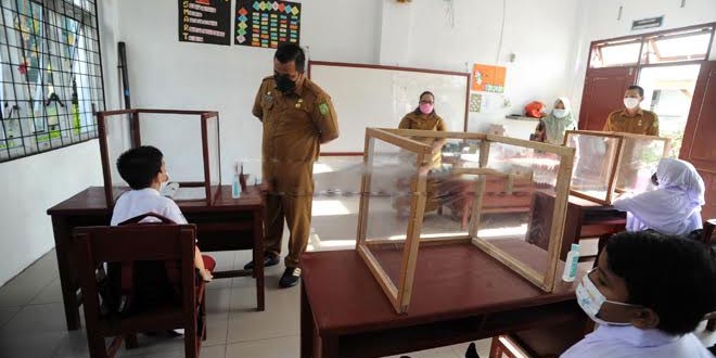 Hari Pertama PTMT SD di Medan, Plt Kadisdik: Jangan Ada Cluster Baru