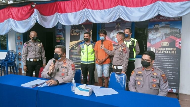 Dewan Minta Seluruh Sopir Angkot Dites Urine Dadakan