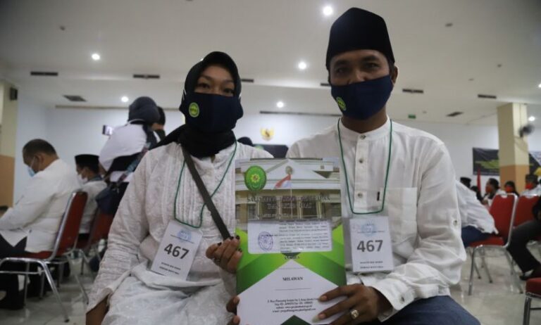 Puluhan Pasangan Siri Ikuti Nikah Massal