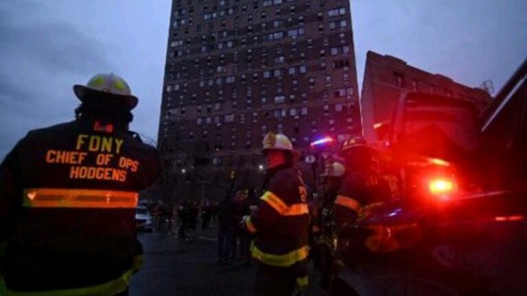 Kebakaran Dahsyat di New York, 19 Orang Tewas