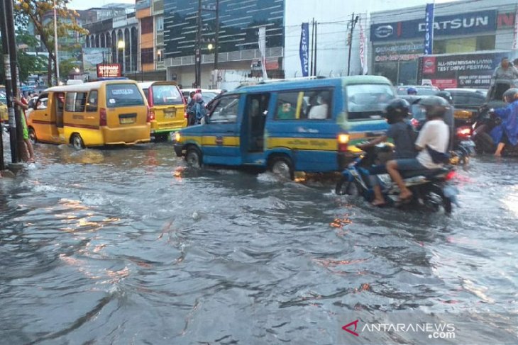 Atasi Banjir, Pemko Diminta Anggarkan Pengadaan Mesin Pompa