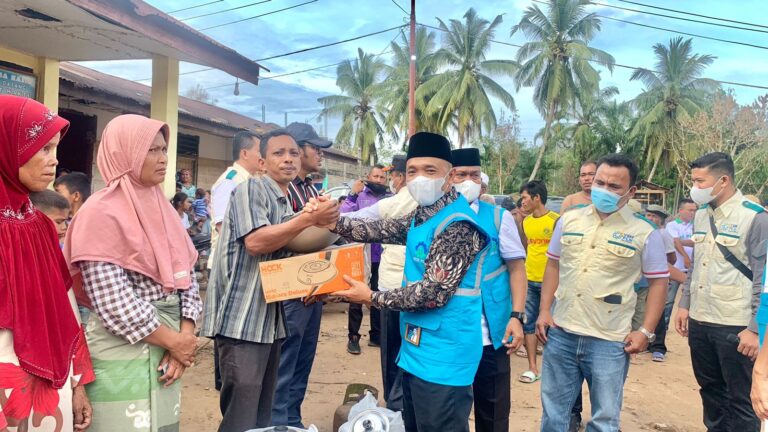 YBM PLN UP3 Padang Sidimpuan Salurkan Bantuan Korban Banjir