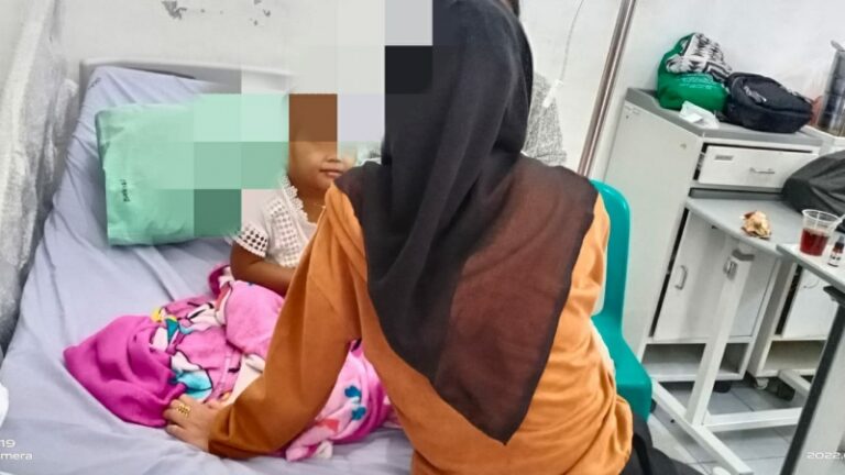 Balita 4 Tahun Luka-luka Disiksa Pacar Ayahnya
