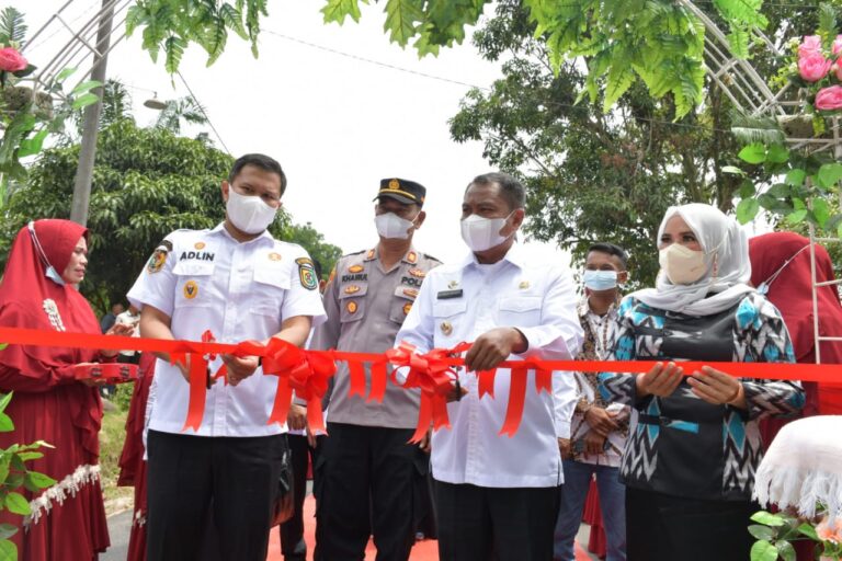 Bupati Sergai Resmikan Jalan Desa Bajaronggi