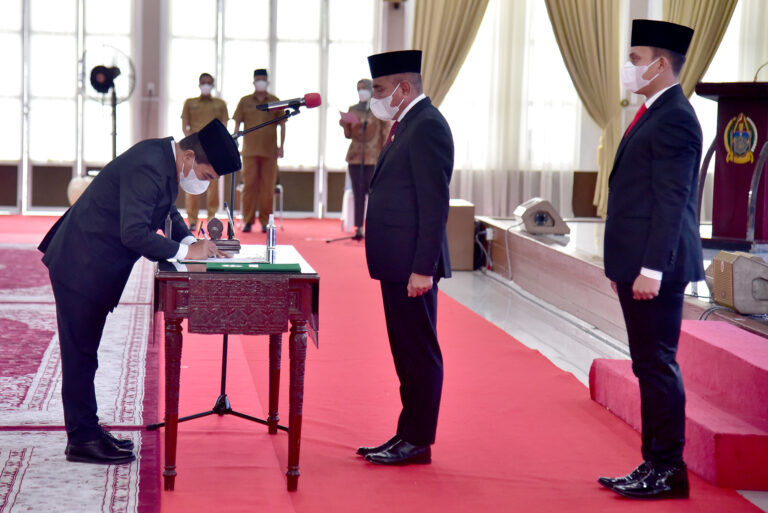 Edy Rahmayadi Kukuhkan Kepala BKKBN Sumut