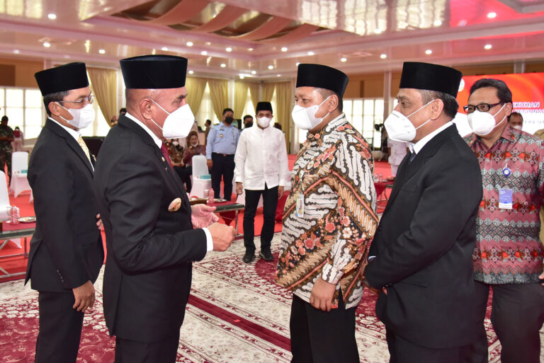 Edy Rahmayadi Kukuhkan Kepala Kantor Regional VI BKN Medan