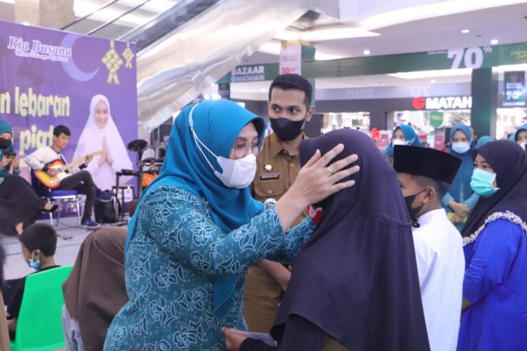 TP PKK Binjai Santuni Anak Yatim Piatu di Binjai Mall