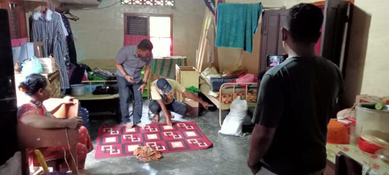 Bersihkan Rumah, Anak TNI Temukan Amunisi