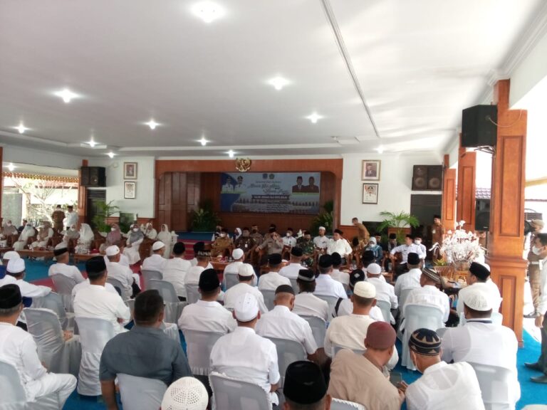 Jemaah Calon Haji Binjai Masuk Asrama Haji Medan Sabtu Sore