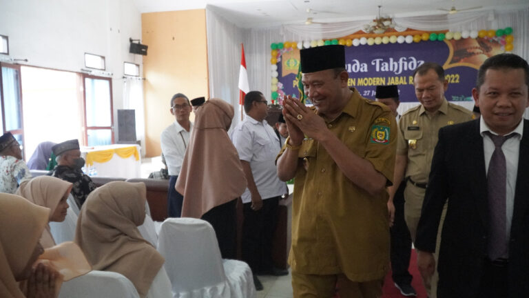 Ponpes Jabal Rahmah Wisuda 53 Tahfiz Quran