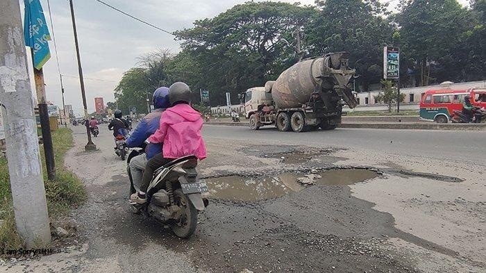 Ruas Jalan Kawasan Medan Estate Rusak Berat, 5 Tahun Tak Diperbaiki