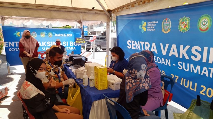 Upaya Meningkatkan Herd Immunity, BCA Senantiasa Dukung Program Vaksinasi di Medan