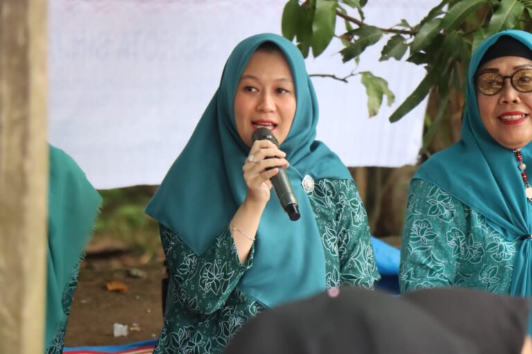 Sosialisasi Pembuatan Ecobrick, TP PKK Binjai Ajak Remaja Manfaatkan Limbah Plastik