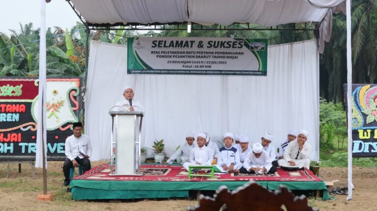 Amir Letakkan Batu Pertama Ponpes Daarut Tauhid