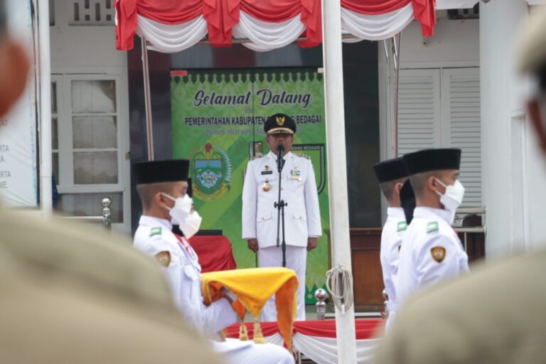 Peringati Kemerdekaan, Bupati  Sergai Apresiasi Paskibra Hingga Jajal Mobil Damkar dan Sapa Veteran